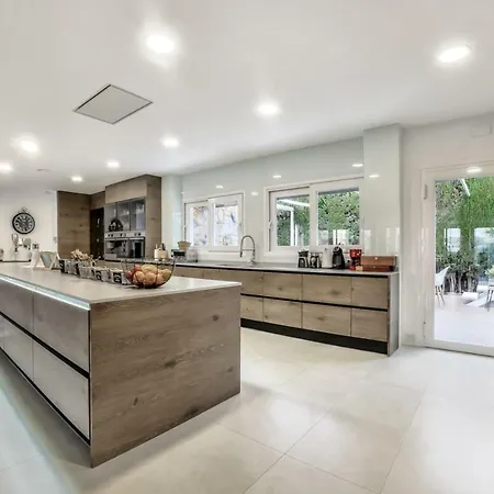 Carlota Holiday home Villajoyosa